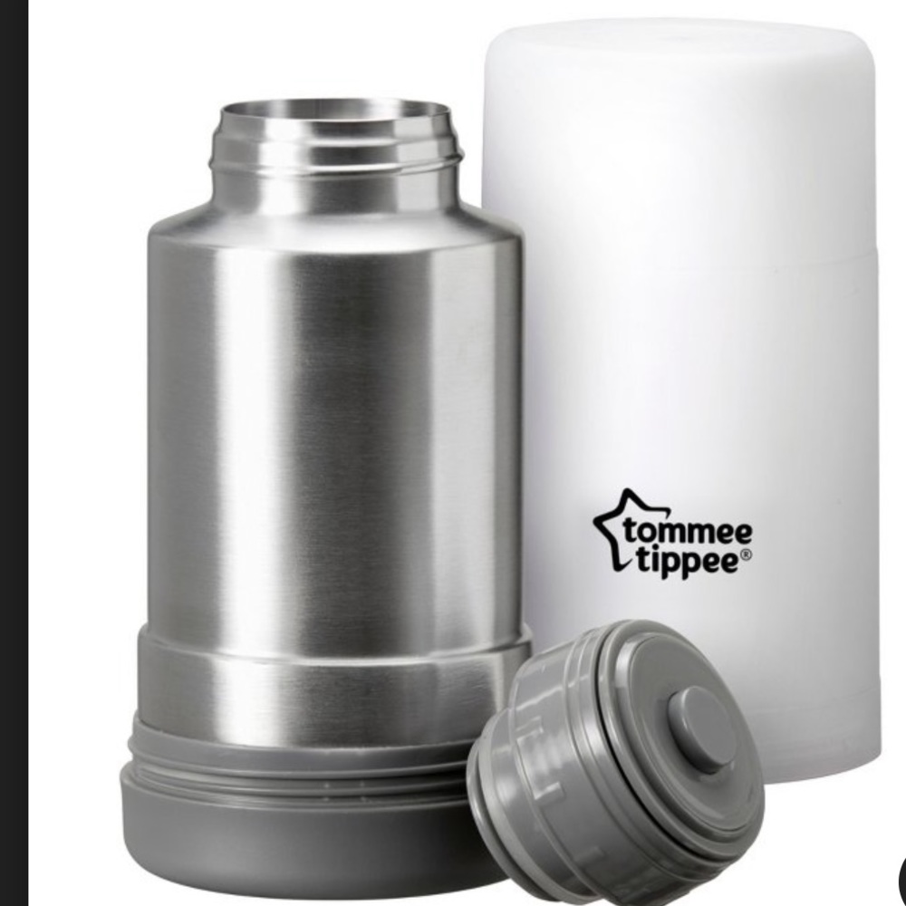 Tommee Tippee travel container